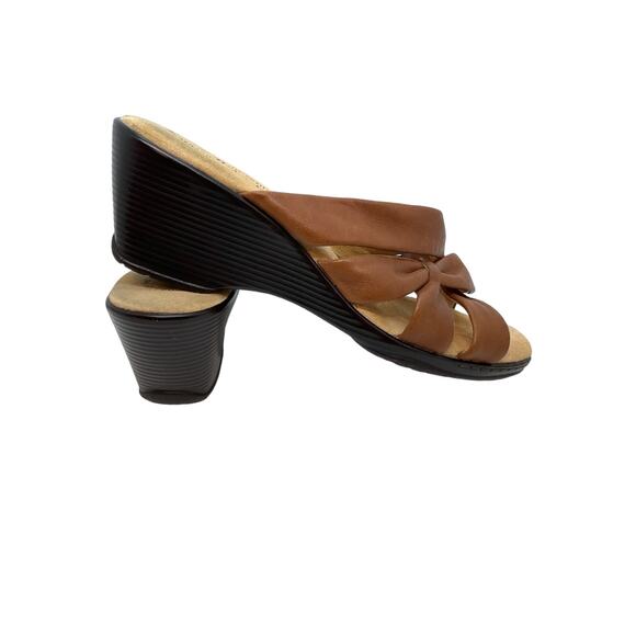 SOFTSPOTS Carmel Leather Wedge Sandals Women's 9.5M Comfort Slide - Picture 2 of 13